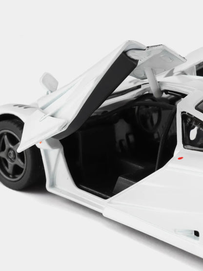 1995 McLaren F1 GTR Diecast Model Car – Scale 1:34 - Bouncy Boo - Kids Toys Store